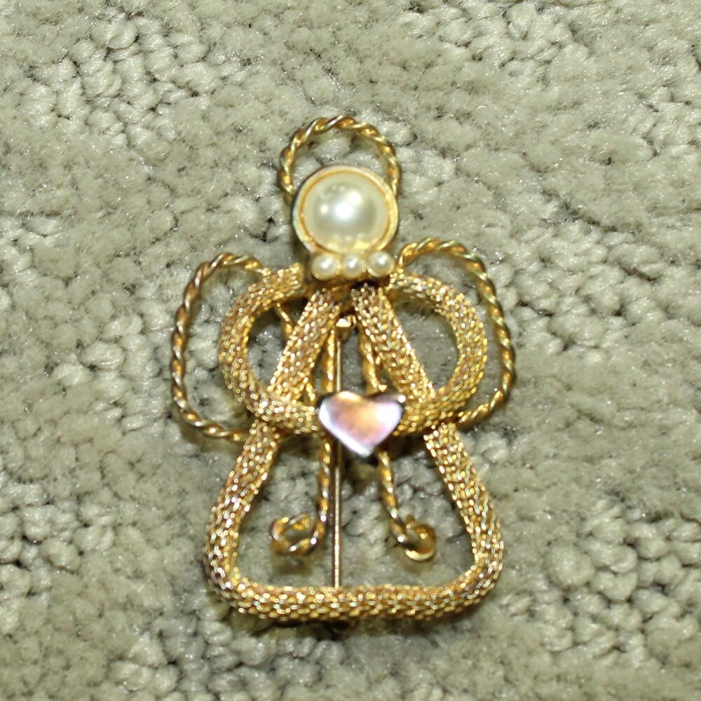 Vintage Gold Tone Metal 1.25" x 2" Angel Pin with Faux Pearl Head